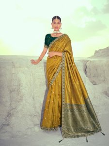 NAKKASHI NIKHAAR 
